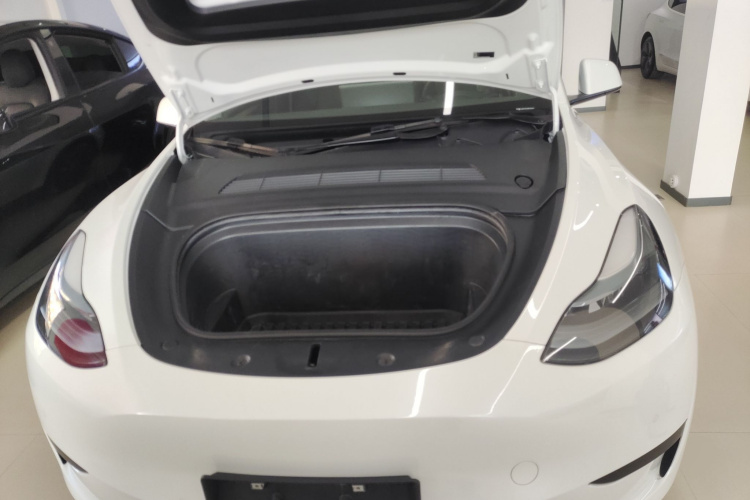 特斯拉 Model Y 2022款 改款 后轮驱动版机舱底盘24