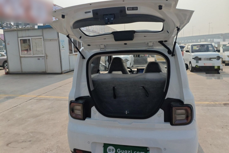 吉利银河 熊猫 2025款 210km 元气熊机舱底盘23