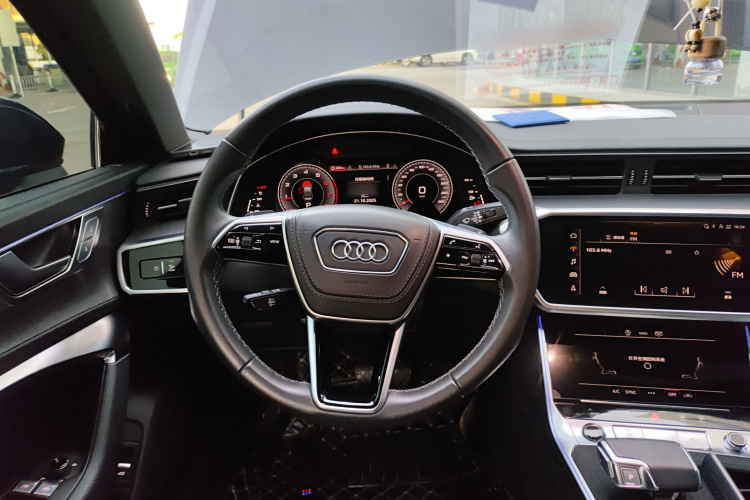 奥迪A6L 2024款 40 TFSI 豪华动感型中控内饰13