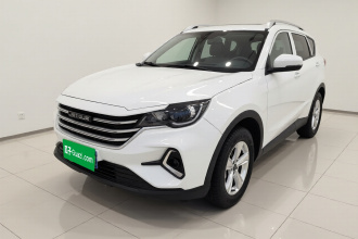 捷途X70M 2022款 1.5T 手动前卫伙伴型 5座