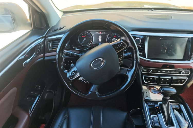 广汽传祺 传祺GS8 2017款 320T 两驱豪华智联版（七座）局部细节13