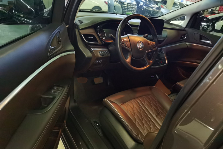 别克GL8 2023款 陆上公务舱 652T 豪华型中控内饰7003