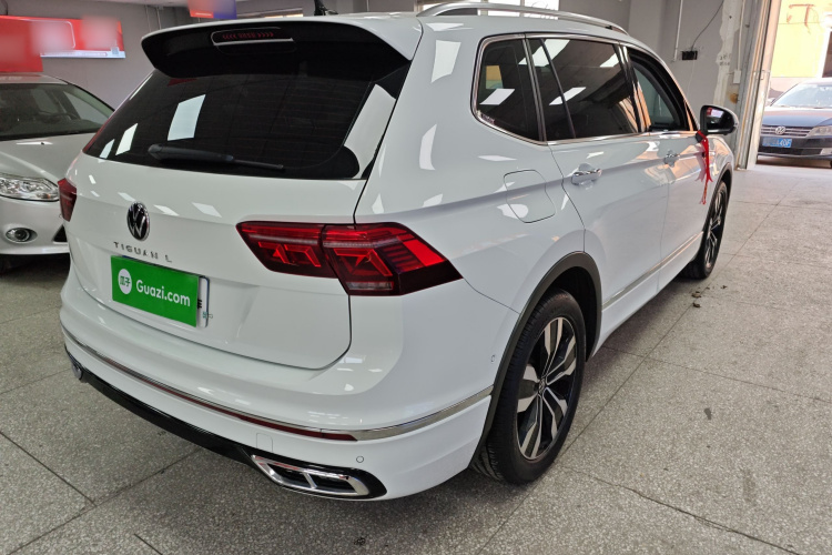 大众 途观L 2023款 330TSI 自动两驱R-Line越享版车身外观7