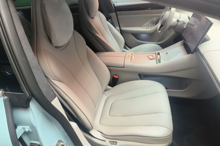 鸿蒙智行 智界S7 2025款 855km Max局部细节41