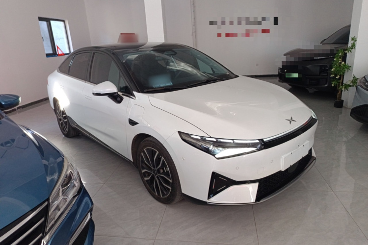 小鹏P5 2022款 550E车身外观6002