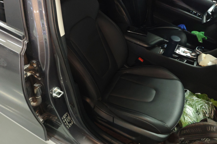 现代 名图 2021款 1.8L CVT LUX尊贵版局部细节41