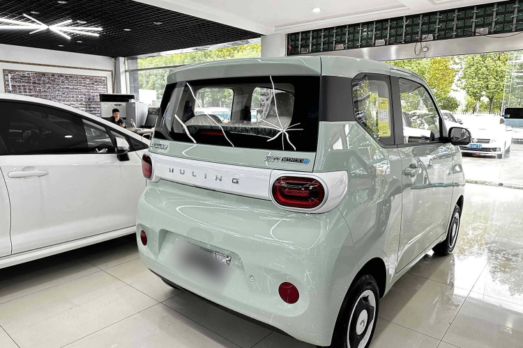 五菱汽车 宏光MINIEV 2024款 第三代 215km 青春版车身外观6005