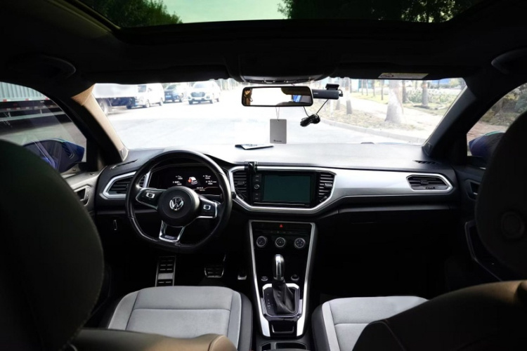 大众 T-ROC探歌 2020款 280TSI DSG两驱R-Line Pro中控内饰7003