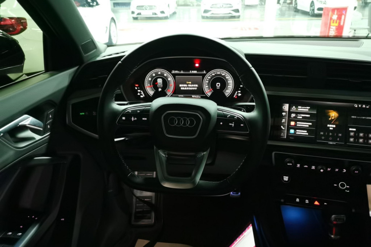 奥迪Q3 2024款 35 TFSI 时尚动感型中控内饰13