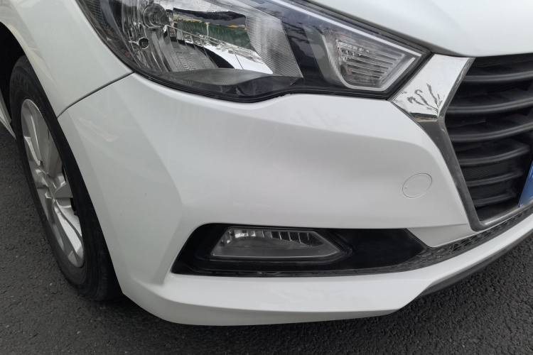 现代 悦纳 2016款 1.4L 自动炫酷版GLS局部细节9006