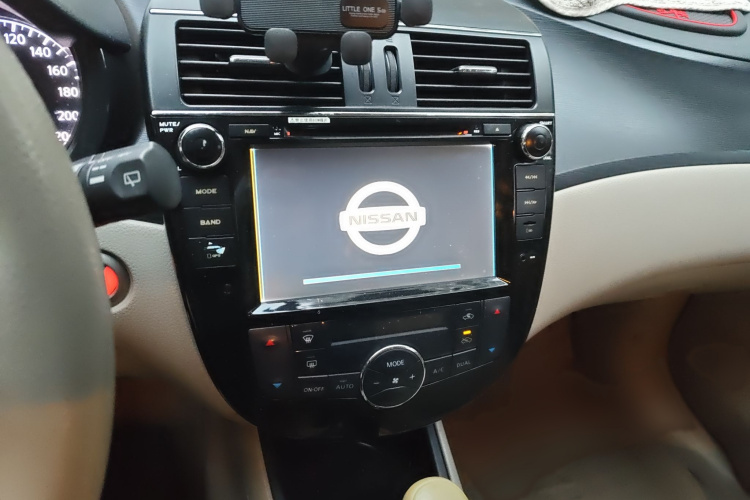 日产 骐达TIIDA 2011款 1.6L CVT智能型局部细节16