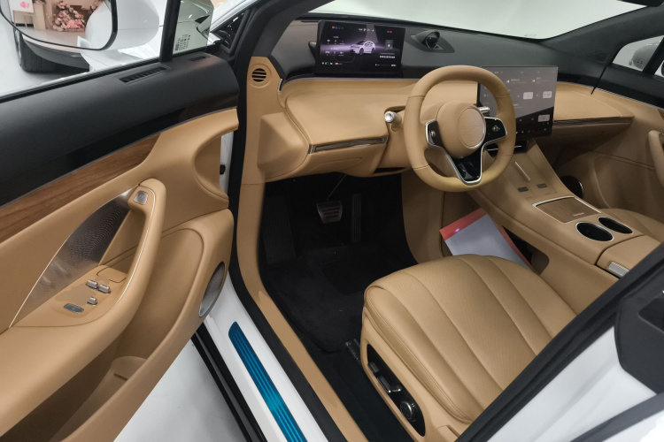 鸿蒙智行 智界R7 2024款 纯电 667km Pro中控内饰7003