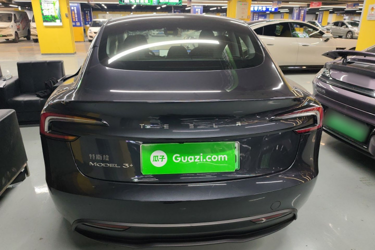 特斯拉 Model 3 2023款 长续航全轮驱动版车身外观6004