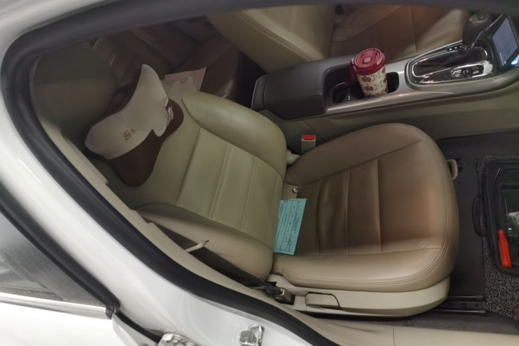 雪佛兰 迈锐宝 2014款 2.0L 自动舒适版局部细节41