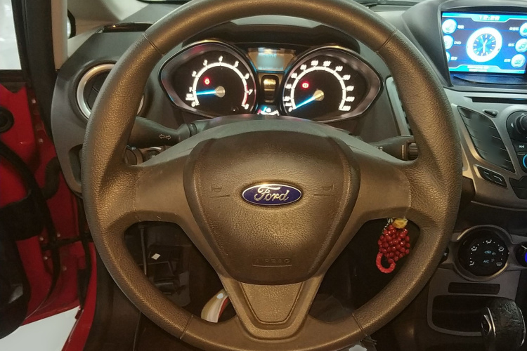 福特 嘉年华 2013款 两厢 1.5L 自动时尚型中控内饰13