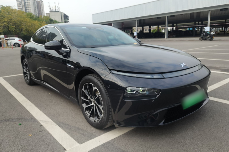 小鹏P7 2022款 480E车身外观6002