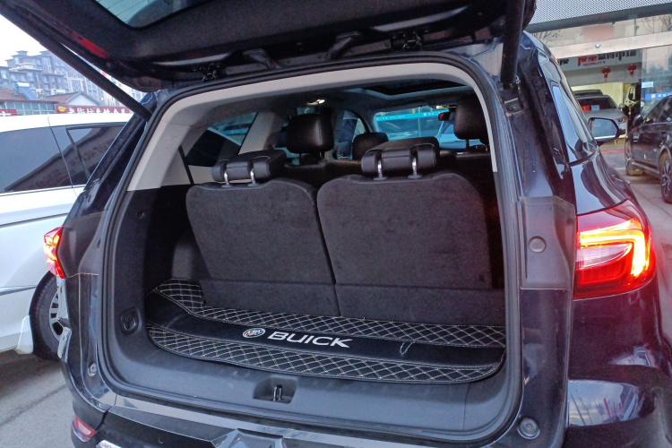 别克 昂科旗 2022款 652T 四驱尊贵型 7座局部细节23