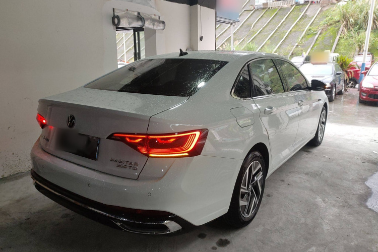 大众 速腾 2023款 300TSI DSG超越版车身外观7