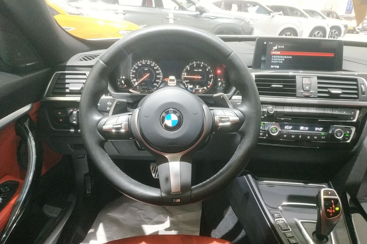 宝马3系GT 2020款 320i M运动曜夜版中控内饰13