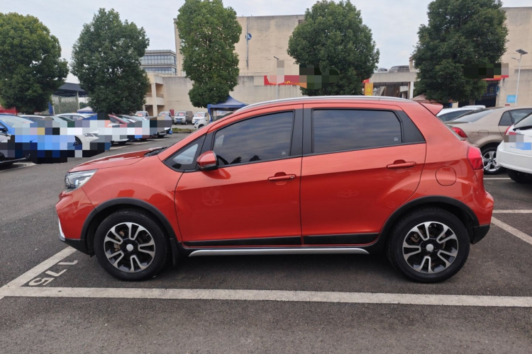 吉利汽车 远景X3 2017款 1.5L 自动精英型车身外观4