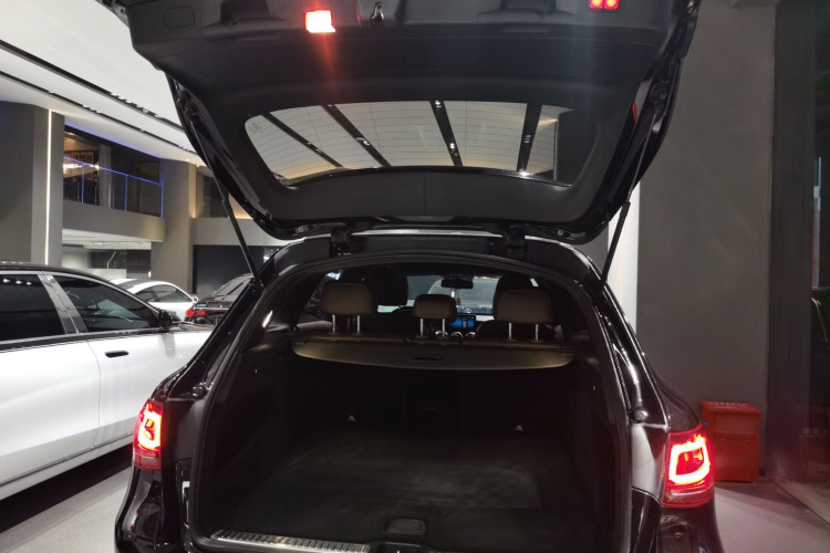 奔驰GLC 2022款 GLC 300 L 4MATIC 动感型局部细节23