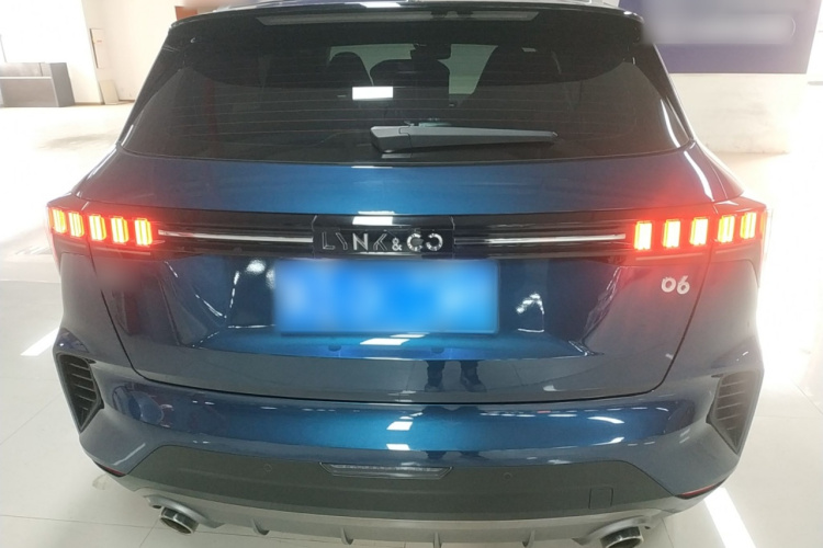 领克06 2020款 1.5T 耀Halo车身外观6