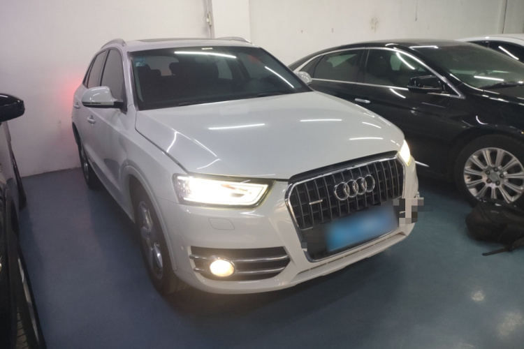 奥迪Q3 2013款 35 TFSI quattro 豪华型车身外观3