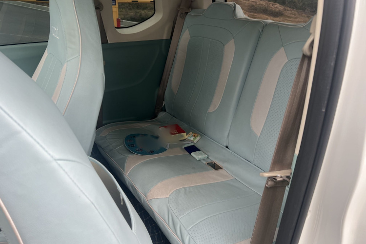 凌宝汽车 凌宝uni 2022款 超甜版中控内饰7003