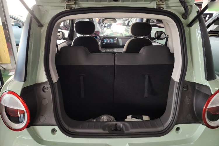 长安启源 长安Lumin 2023款 205km 香沁款机舱底盘23