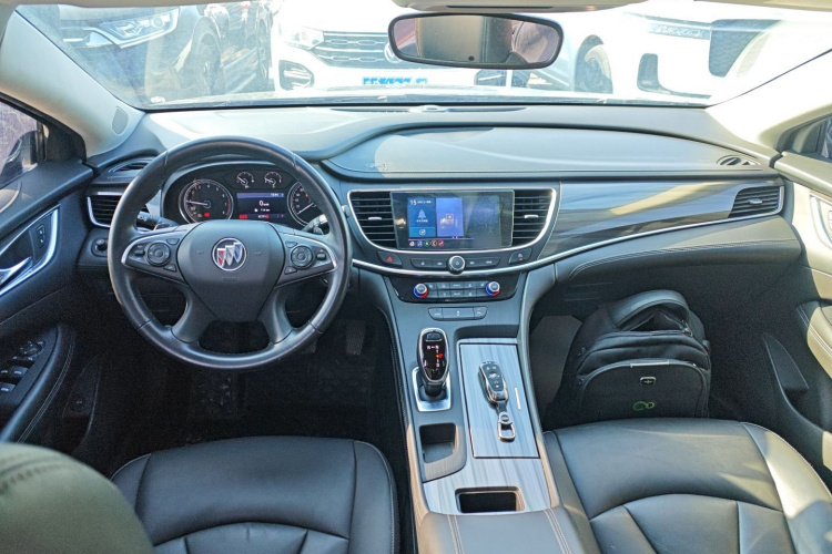 别克 君越 2022款 652T 豪华型中控内饰12