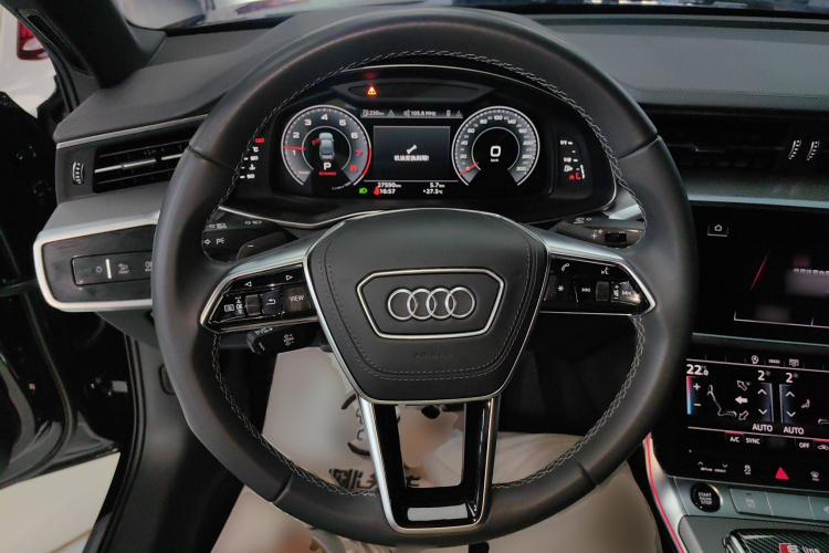 奥迪A6L 2023款 45 TFSI 臻选动感型中控内饰13