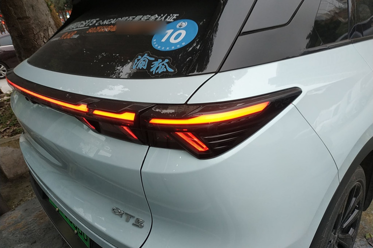 ARCFOX极狐 极狐 阿尔法T5(ARCFOX αT5) 2024款 660 MAX车身外观6006