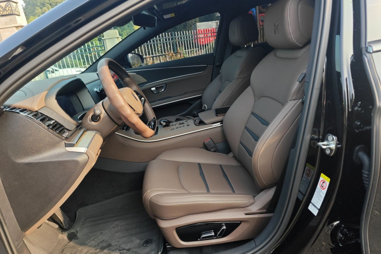 比亚迪 汉 2025款 DM-i 125KM精英型中控内饰19