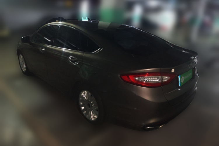 福特 蒙迪欧 2013款 2.0L GTDi200豪华型车身外观5