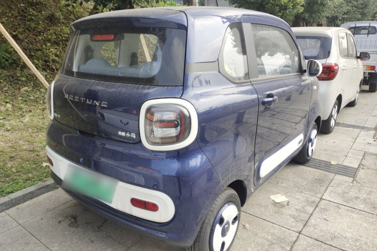 奔腾小马 2024款 170km 活力马车身外观7