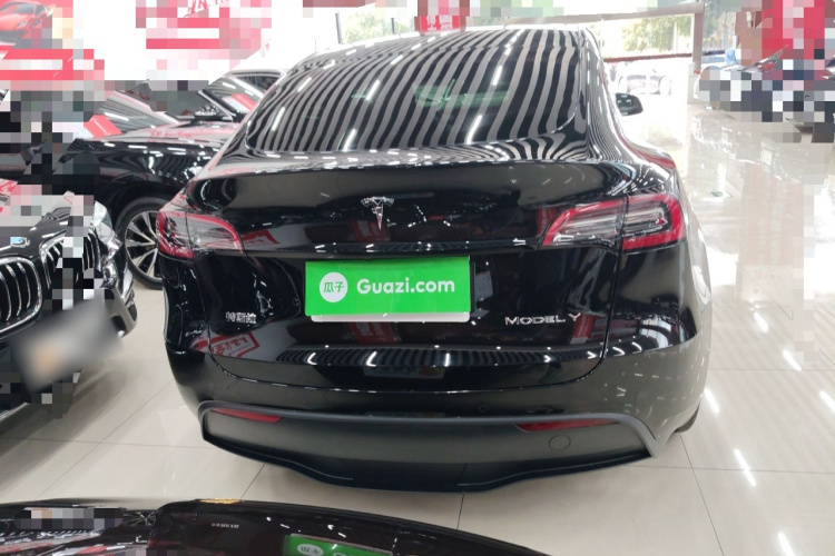 特斯拉 Model Y 2022款 改款 后轮驱动版车身外观6