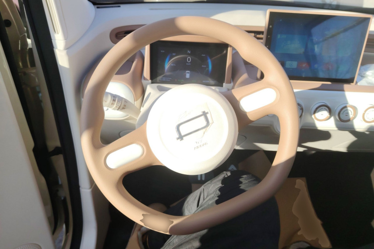 奔腾小马 2026款 222km 萌趣马 Plus中控内饰13