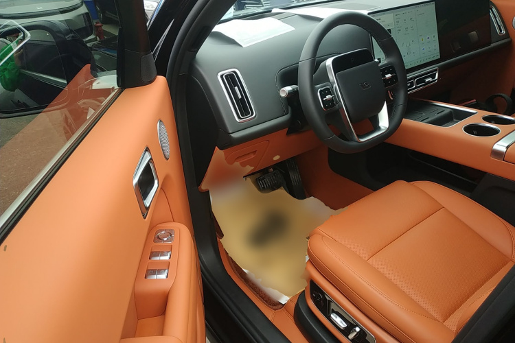 理想汽车 理想L9 2024款 Ultra中控内饰7003