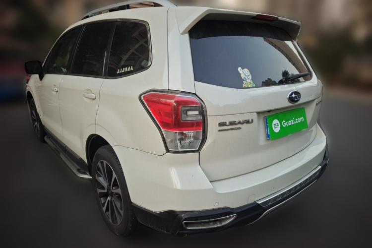 斯巴鲁 森林人 2016款 2.0i 时尚导航版车身外观5