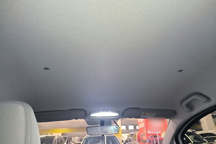 吉利几何E萤火虫 2024款 301km 流光中控内饰22