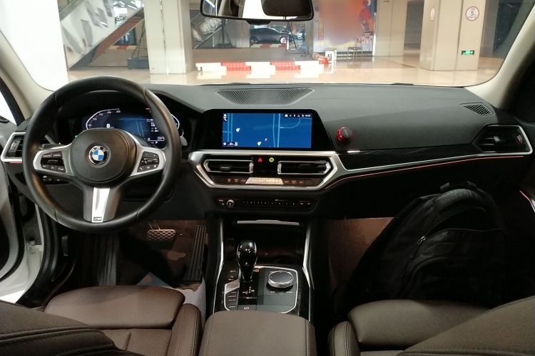 宝马3系 2022款 改款 325Li M运动套装中控内饰12