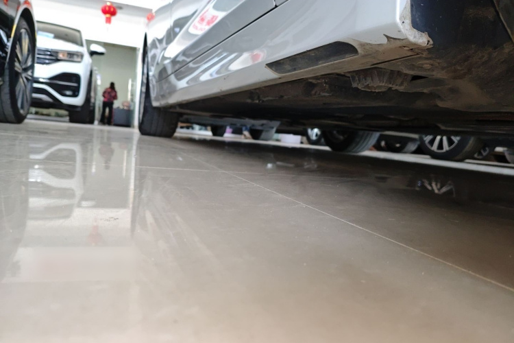 宝马5系 2019款 改款 525Li 豪华套装局部细节9001