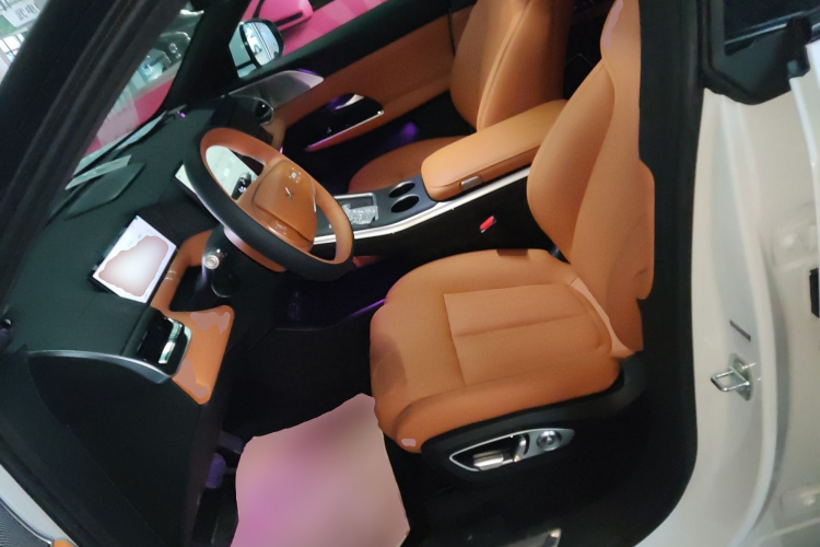 小鹏G9 2025款 725 超长续航 Max中控内饰19