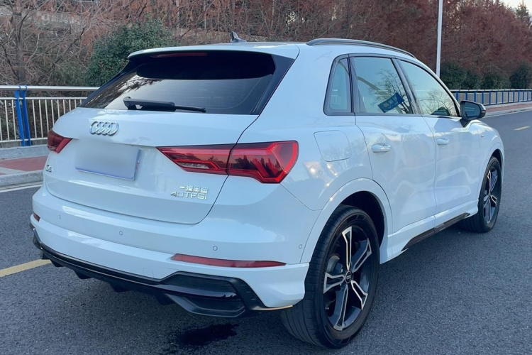 奥迪Q3 2023款 40 TFSI 时尚动感型车身外观6004