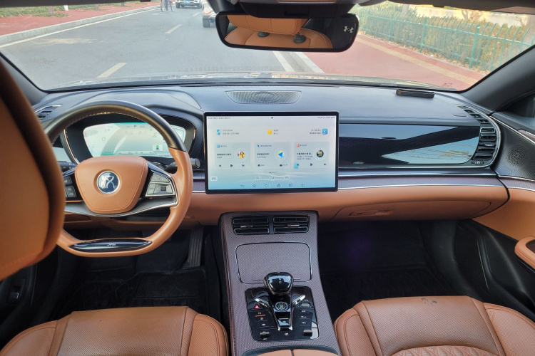比亚迪 汉 2022款 DM-i 121KM 尊享型中控内饰7003