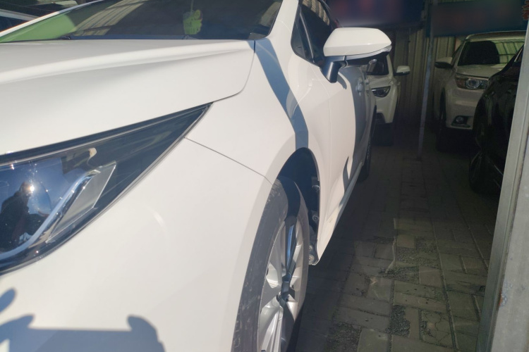 丰田 卡罗拉 2019款 1.2T S-CVT GL先锋版局部细节9008