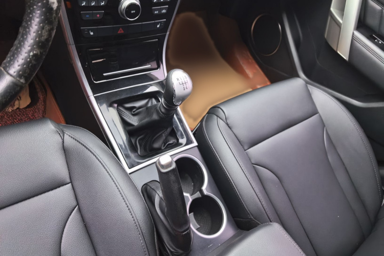 哈弗H2 2014款 1.5T 手动两驱精英版局部细节18