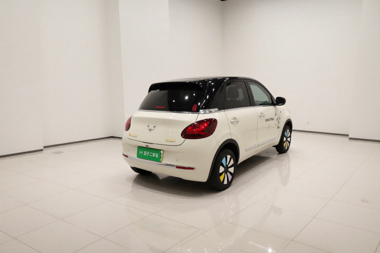 五菱汽车 五菱缤果 2024款 333km 悦享款车身外观7