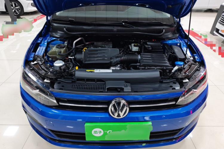 大众 Polo 2019款 Plus 1.5L 自动炫彩科技版机舱底盘24