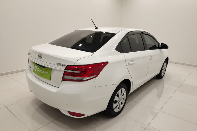 丰田 威驰 2019款 1.5L CVT创行版车身外观7